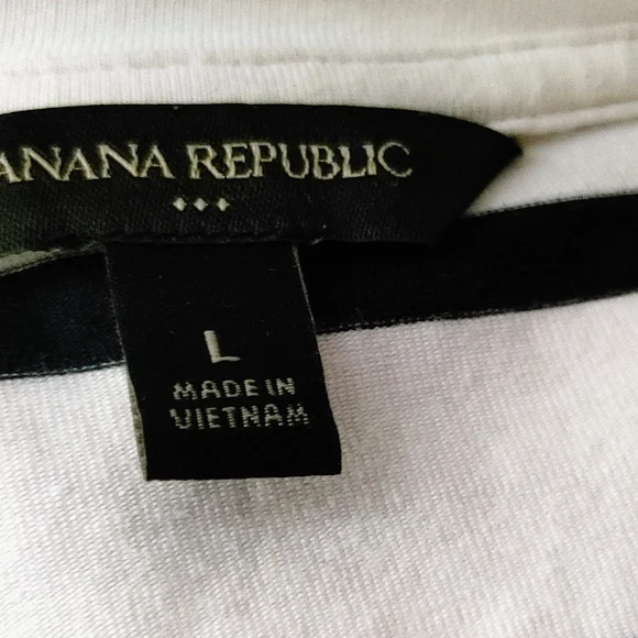 Banana Republic Black and White Striped Dress. - Picture 5 of 6